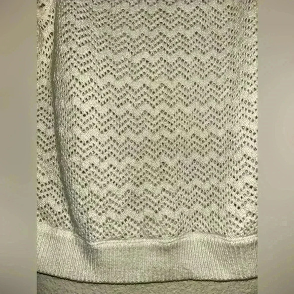 Gently use women’s Medwell blouse XS - Picture 6 of 7